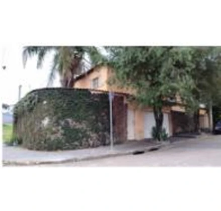 Casa em Sorocaba, Vila Jardini, Rua Garcia Redondo, nº 444, Vila Jardini, SP. Área: 317.1m2