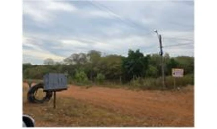 Terreno em São Raimundo Nonato, Alta Mira, Zona urbana de São Raimundo Nonato, partindo do entroncamento da pousada Selvagem, seguindo sentido São Braz, pela PI 144, o imóvel fica do lado direito, na primeira curva, vizinho a uma borracharia, PI. Área: 1.25m2
