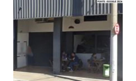 Galpão em Montes Claros, Centro, Av. Santos Dumont, 136/140-A, MG. Área: 488.26m2
