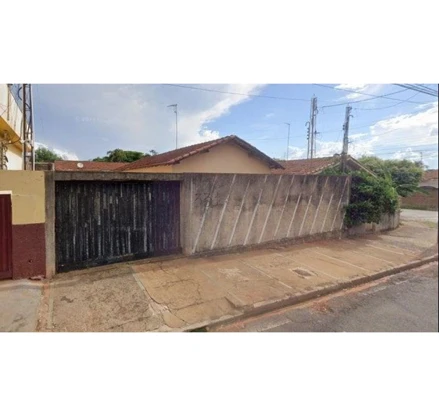 Casa em Bebedouro, Jardim Alvorada, Rua Augusto de Carvalho, 331, Jardim Alvorada, SP. Área: 60m2