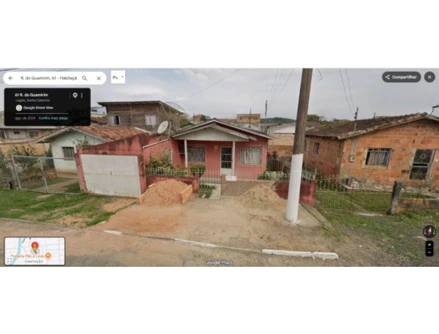 Casa em Lages, , Rua do Guamirim / Guaramirim, Nº 61, Travessa da Rua dos Angicos, casa cor rosa, SC. Área: 200m2