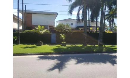 Casa em Guarujá, Jardim Virgínia, Avenida Manoel Nascimento Júnior, nº 195, Jardim Virgínia, Guarujá/SP, SP. Área: 399.8m2