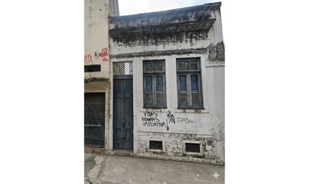 Prédio em Rio de Janeiro, Gamboa, Rua do Livramento, 114, RJ. Área: 56m2
