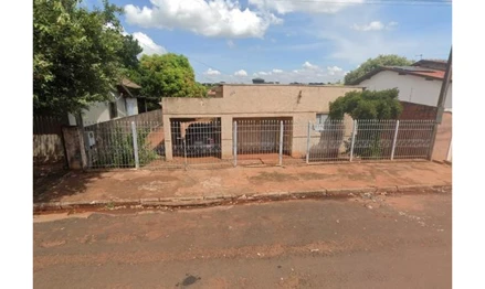 Prédio residencial em Santa Clara d'Oeste, Vila Fátima, Rua Antenor Benedito, nº 539, Centro, SP. Área: 432m2