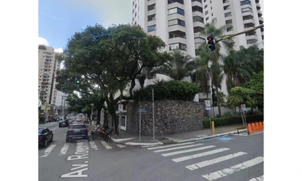Apartamento em São Paulo, Indianápolis, Avenida Rouxinol, 614, apto 72, Bloco 1, Indianápolis (esquina com a Rua Canário, 1109), SP. Área: 130.21m2