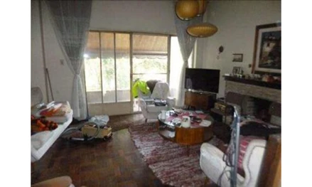 Casa em São Paulo, Brooklin, Rua Tomé Portes, n° 1003, Brooklin, SP. Área: 222m2 Casa em São Paulo, Brooklin, Rua Tomé Portes, n° 1003, Brooklin, SP. Área: 222m2