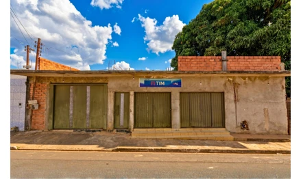 Imóvel em Catalão, Vila Cruzeiro II, Avenida São Salvador, n° 22, Vila Cruzeiro II, GO. Área: 119.48m2