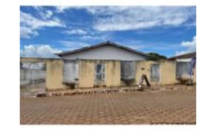 Casa em Araçu, Centro, Avenida José Jacinto da Silva, n 26, GO. Área: 135m2