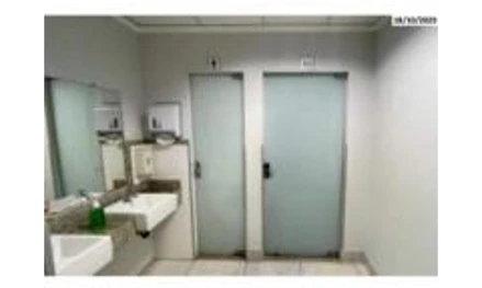 Comercial em Uruana, Centro, Praça São Sebastião, nº. 278, Centro, GO. Área: 592.81m2