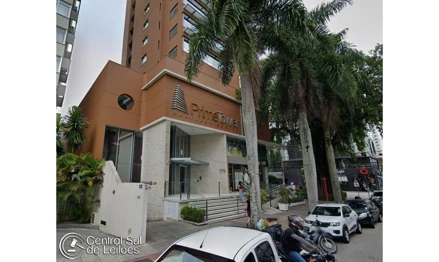 Comercial em Florianópolis, Centro, Av. Pref. Osmar Cunha, nº 170, SC. Área: 191.52m2
