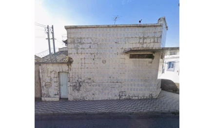 Casa em Belo Horizonte, Carlos Prates, Rua Três Pontas, 894, Carlos Prates, MG. Área: 183m2