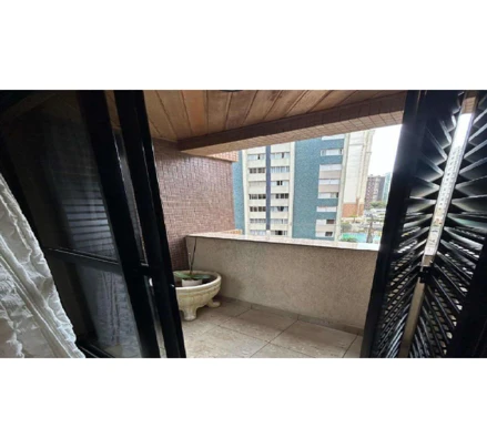 Apartamento em Curitiba, Água Verde, Travessa Rafael Francisco Greca nº 120, PR. Área: 145.49m2