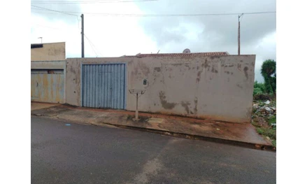 Casa em Londrina, Residencial Vila Romana, Rua Julia Bellini Bertagli, no 481, PR. Área: 124.6m2