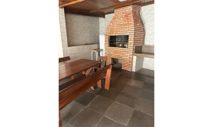 Apartamento em Porto Alegre, Santo Antônio, R. Santo Antônio, 176, RS. Área: 42.48m2