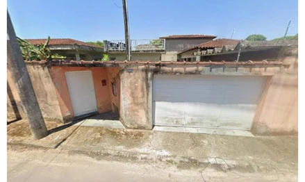 Casa em Caraguatatuba, Massaguaçu, Rua José Lauro Pereira, 105, SP. Área: nullm2