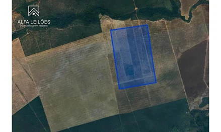 Fazenda em Paranatinga, , Estrada da Comil, 120 KM de Paranatinga/MT, MT. Área: 251m2