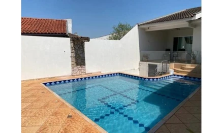 Área rural em Marialva, Centro, Avenida Floriano Peixoto, n 463, PR. Área: 265.94m2