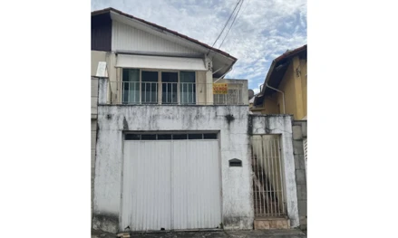 Casa residencial em São Paulo, Parque Jabaquara, Rua Doutor Mário Mourão, 90 - Parque Jabaquara, São Paulo - SP, Brasil, SP. Área: 5m2