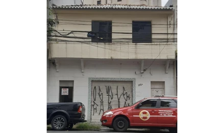 Casa em São Paulo, Vila Bertioga, Rua Teresina, números 198/200, SP. Área: 220m2