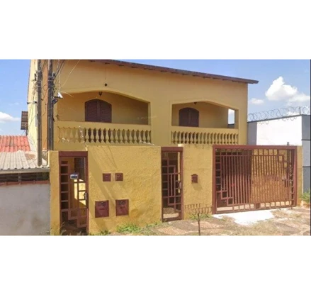 Casa em Campinas, Jardim Pacaembu, Rua Irmão Pedro Bianconi, 65, SP. Área: 288m2