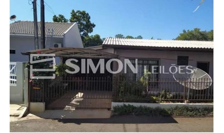 Casa residencial em Dois Vizinhos, Centro Sul, Rua Dom Pedro II, 204, PR. Área: 90m2