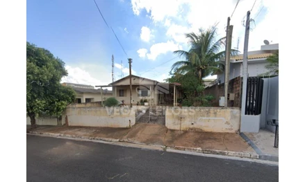 Terreno urbano em Junqueirópolis, Centro, Rua Independência, 569, SP. Área: 495m2
