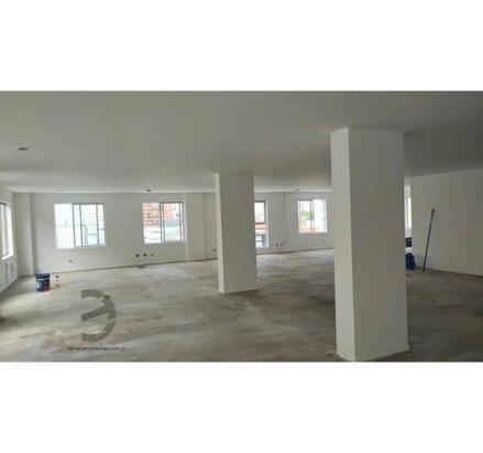 Sala comercial em Curitiba, Centro, Rua Lourenço Pinto, 196, PR. Área: 385.35m2