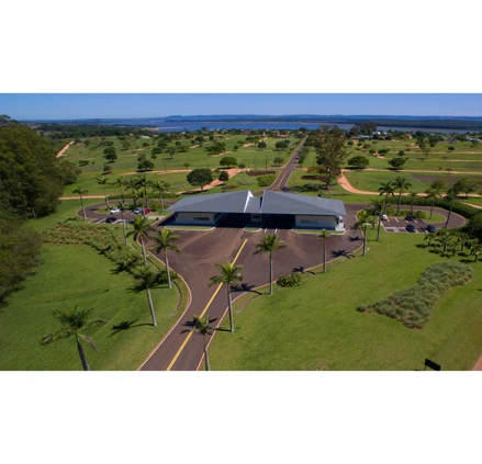 Terreno em Paranapanema, null, lote nº 5 da quadra CF”, situado no município de Paranapanema desta comarca, no loteamento Terras de Santa Cristina - Gleba VII, SP. Área: 450m2