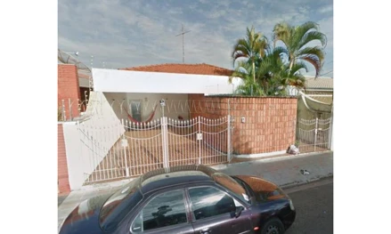Casa em Bauru, Vila Brunhari, Rua Vinte e Nove de Outubro, Vila Brunhari, SP. Área: 228.7m2