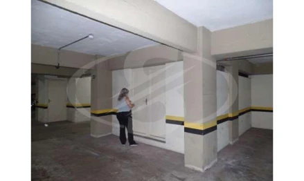 Garagem em Campinas, Vila Jequitibas, Rua Barão de Paranapanema n 146, SP. Área: 27.37m2