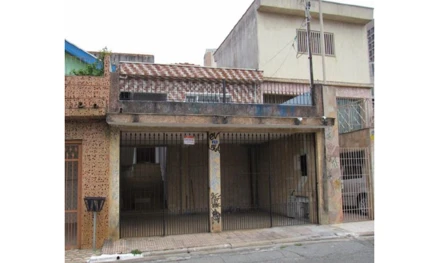 Casa em São Paulo, Vila Libanesa, Rua Silvestre Gayer, Vila Libanesa, SP. Área: 102m2