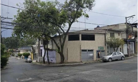 Casa em São Paulo, Conj. Hab. A. E. Carvalho, Rua Arreio de Prata, Conjunto Habitacional A E Carvalho, SP. Área: nullm2