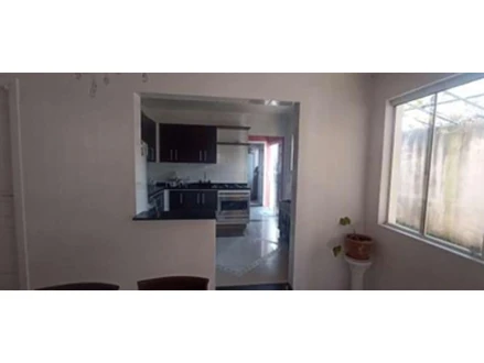 Casa em Curitiba, Pinheirinho, Lote de terreno sob número 25, da quadra número 4, da Planta VILA SÃO PEDRO, situada no Bairro e distrito do Pinheirinho, PR. Área: 440m2