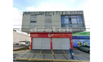 Casa em Jundiaí, Centro, Rua Vigário João José Rodrigues, n° 988/992 e a Rua Engenheiro Monlevade, n° 430/438, Centro, SP. Área: 1494.64m2 Casa em Jundiaí, Centro, Rua Vigário João José Rodrigues, n° 988/992 e a Rua Engenheiro Monlevade, n° 430/438, Centro, SP. Área: 1494.64m2