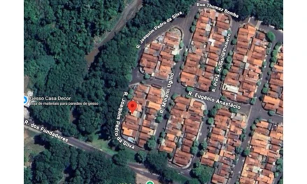 Casa em Araçatuba, Conj. Hab. Vicente Luiz Grosso, Rua Joaquim Pedro da Silva, 30, SP. Área: 40.28m2