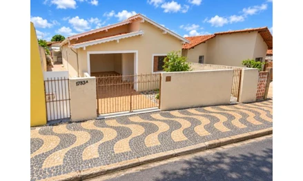 Casa em Descalvado, Vila Sao Jorge, R. 15 de Novembro, 1783, Descalvado, SP, SP. Área: 370m2