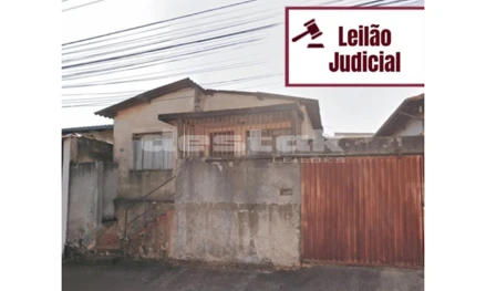 Casa em Anápolis, Jardim Bela Vista, Rua Benevides Gonçalves de Carvalho, número 109, Centro, Centro - Anápolis - GO, GO. Área: nullm2