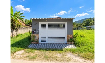 Casa em Itanhaém, Nossa Sra. Do Sion, R. Padre Ditino Della Parte, 1155, Itanhaém, SP, SP. Área: 125m2