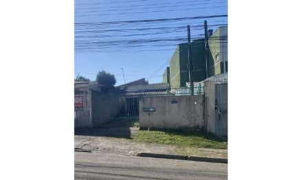 Casa em Pinhais, Centro, Rua América do Norte, 217 - Centro, PR. Área: 85m2
