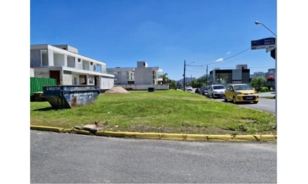 Terreno em Camboriú, null, terreno, situado no lugar Morretes, cidade de Camboriú, SC. Área: 950381.51m2