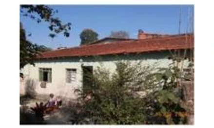 Casa em Guaratinguetá, Jardim Sao Manoel, Rua Professora Rosemira de Paula Santos, SP. Área: 97m2