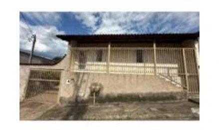 Casa em João Monlevade, Lourdes, Rua Vitória, n 80, MG. Área: 392m2