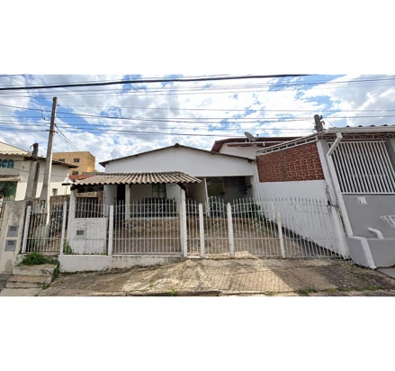 Casa em Campinas, Parque Dom Pedro II, RUA ANHANGA, 444, PARQUE DOM PEDRO II, SP. Área: 300m2