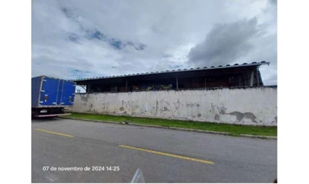 Galpão em Pinhais, Centro, Rua Haiti, 536, PR. Área: 653m2