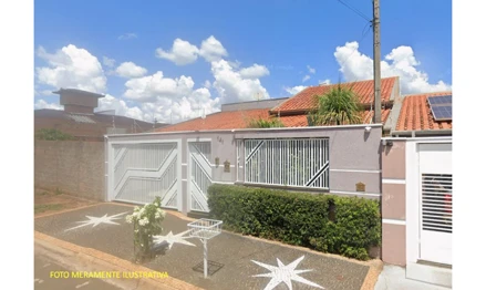 Casa em Santa Cruz das Palmeiras, Jardim Pedro Ometto, Rua Ernesto Bussaglia, 141 - Jardim Pedro Ometto - Santa Cruz das Palmeiras /SP, SP. Área: 250m2