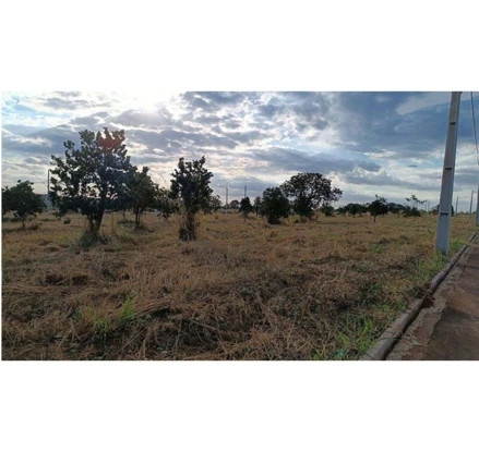 Terreno em Ituiutaba, null, RUA JL 17, SN- LOTE 11, QUADRA 02 (FORMADA PELAS RUAS JL17, JL14, JL16 E AV. SANTOS DUMONT), MG. Área: 369.25m2