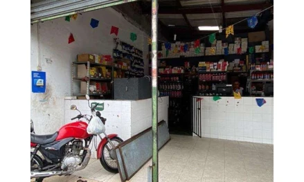 Comercial em Aracaju, Santo Antônio, Avenida Coelho e Campos, 420, SE. Área: 95.5m2