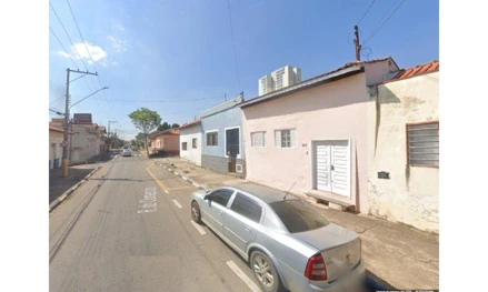 Casa em Tietê, Centro, Rua do Comércio, 877, Centro, SP. Área: 198m2
